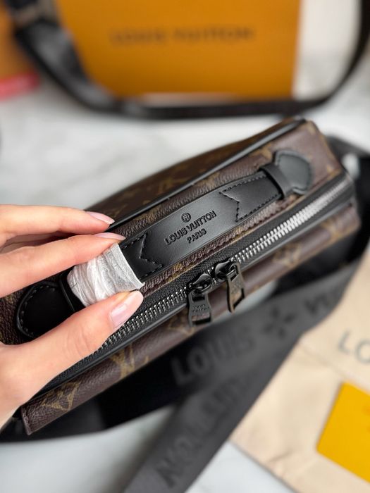 Сумка чоловіча жіноча Louis Vuitton S Lock messenger чорна коричнева