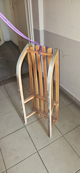 Sanki dziecięce drewniane