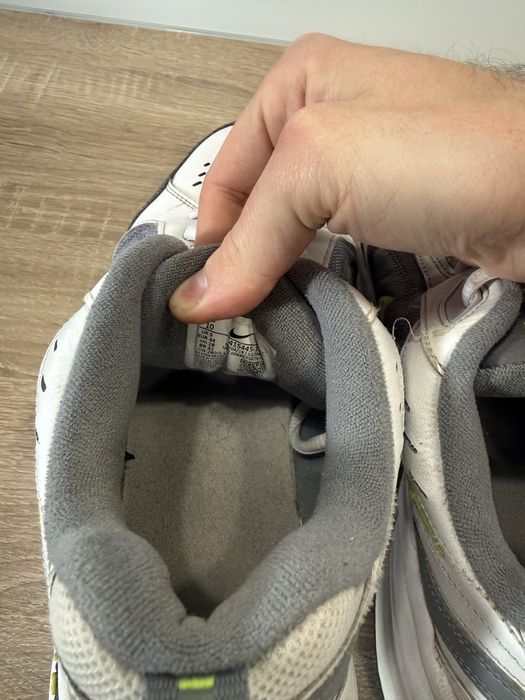 Nike Air Monarch