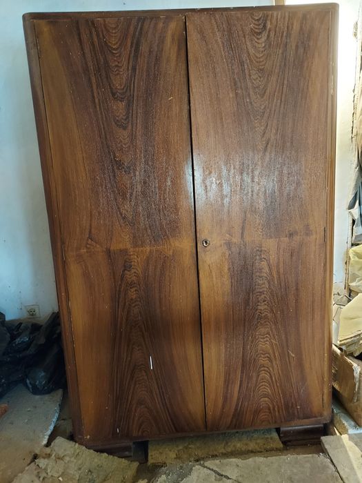 Debowa  szafa w idelanym stanie