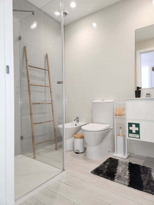 Apartamento T1+1 (Estúdio porta 2)