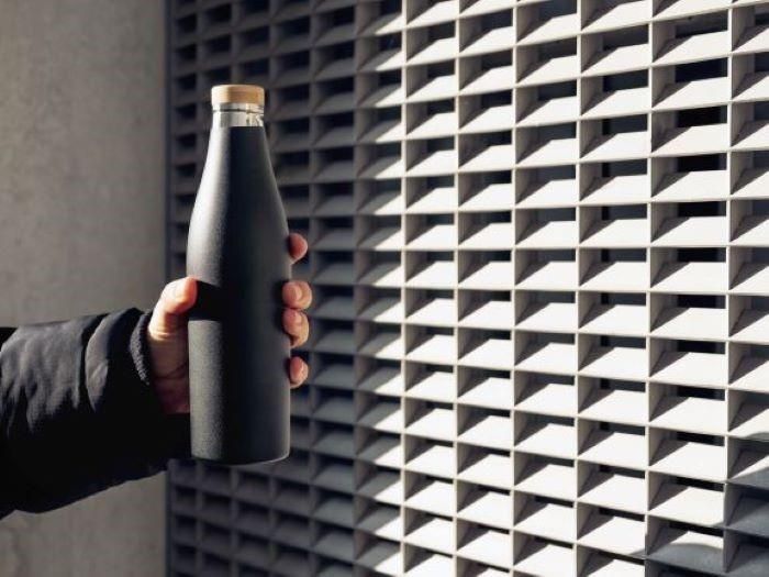 SIGG Butelka Meridian Black 0.5L 8999.20 przecena