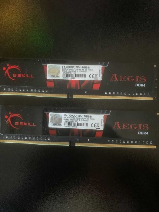 Memória RAM - 2x8GB DDR4 - G.Skill