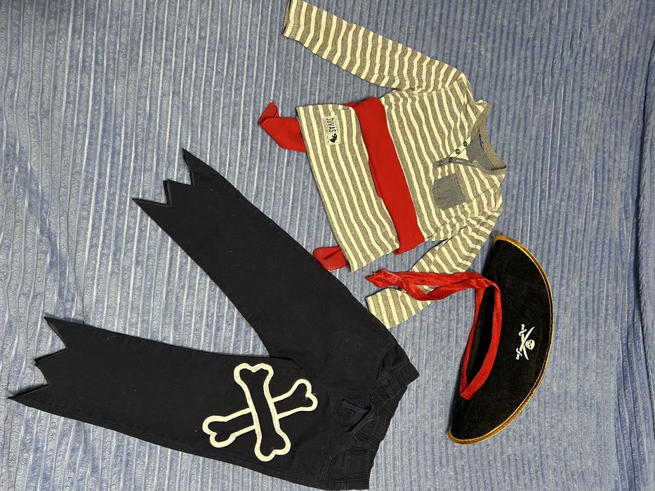 Костюм пирата детский, карнавальный костюм.