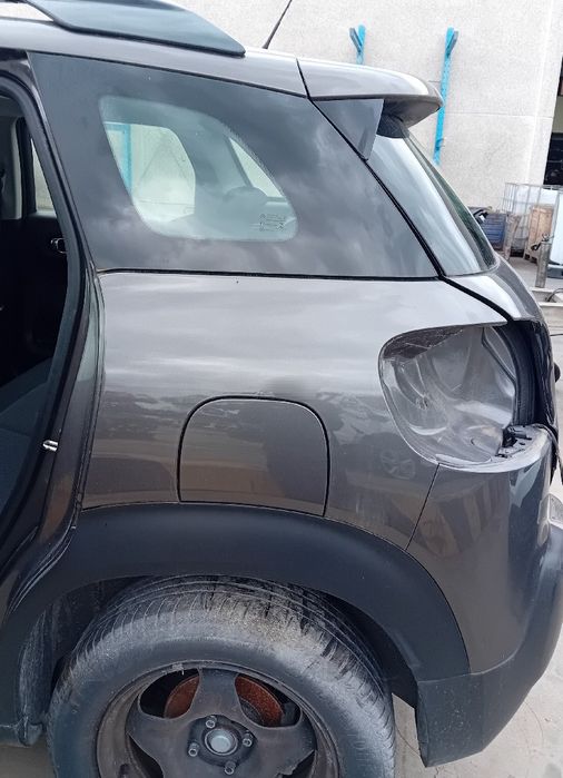 Painel trás esquerdo CITROËN C3 Aircross II (2R_, 2C_)