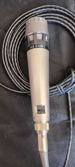 Microfones AKG D1200C - BMS