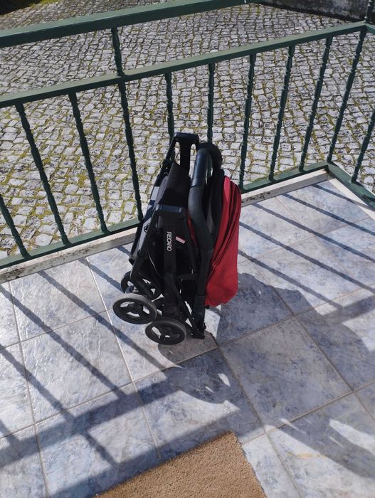 Conjunto Ovo e cadeirinha de transporte Recaro