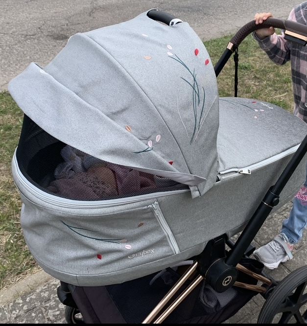 Cybex Priam gondola KOI