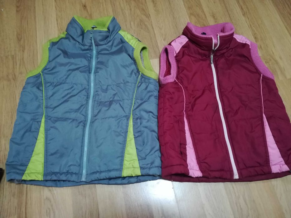 Дитячі жилетки на зріст 122-128 см
