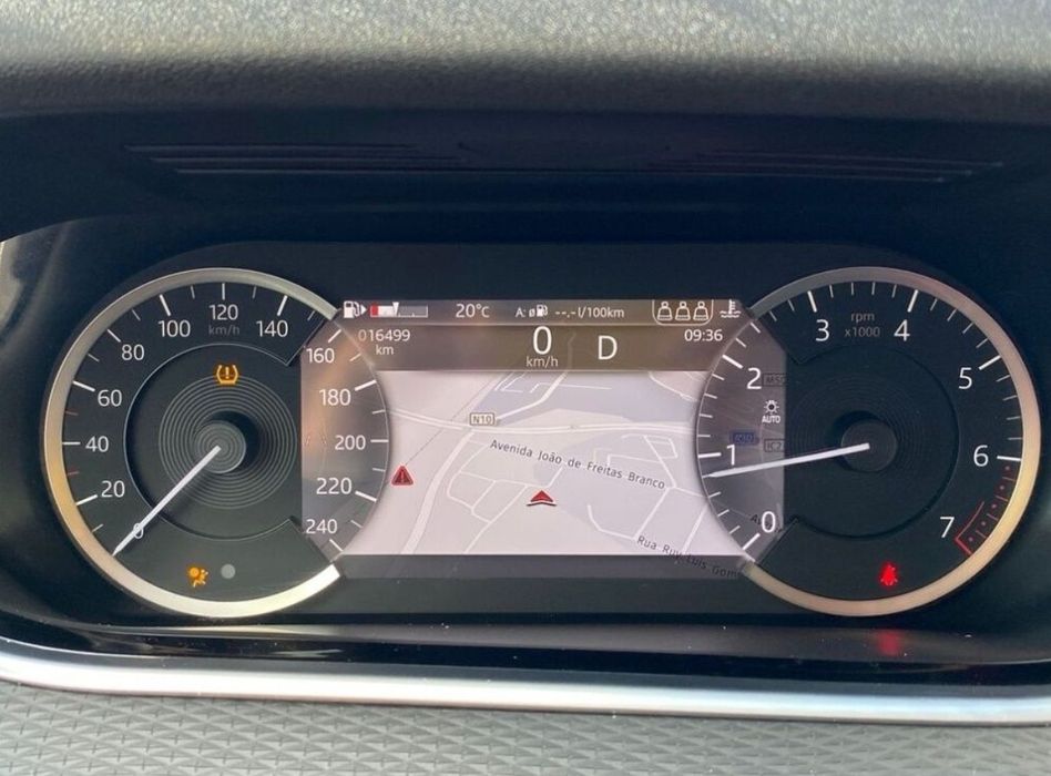 Range Rover Evoque 2021 Híbrido com 16.500 Km trabalha e anda.