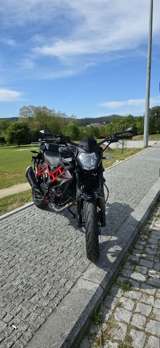 Benelli BN 125 2023 – Como Nova – 14.000km – Garantia e Revisão em Dia