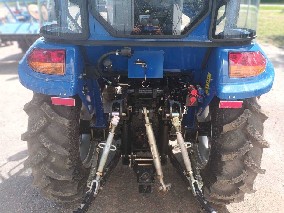 Мінітрактор DONGFENG DF 404 G2 реверс з кабіною