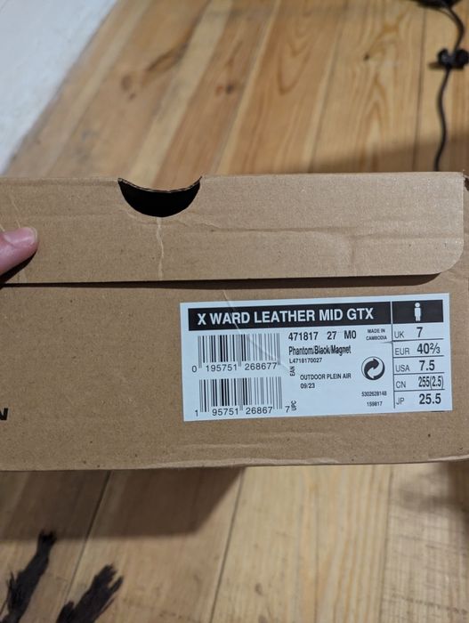 Взуття туристичне, трекінгове Salomon X Ward Leather Mid GTX