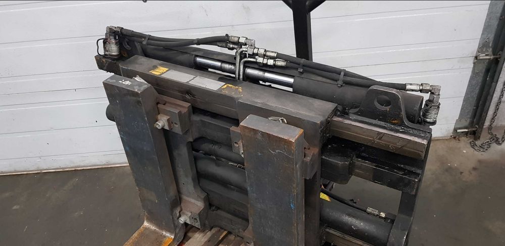 Pozycjoner wideł DUZE OTWARCIE 3A 3600kg KAUP przesuw boczny