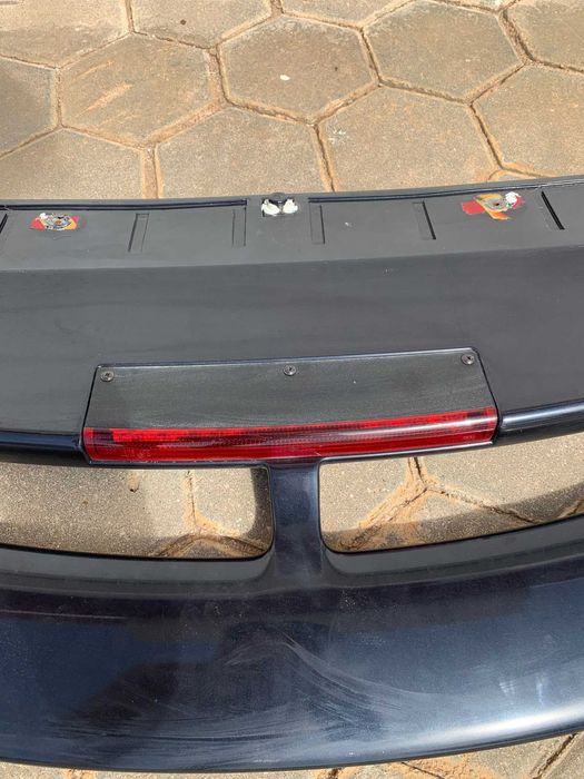 Aileron / Spoiler traseiro MG ZR com 3.º stop