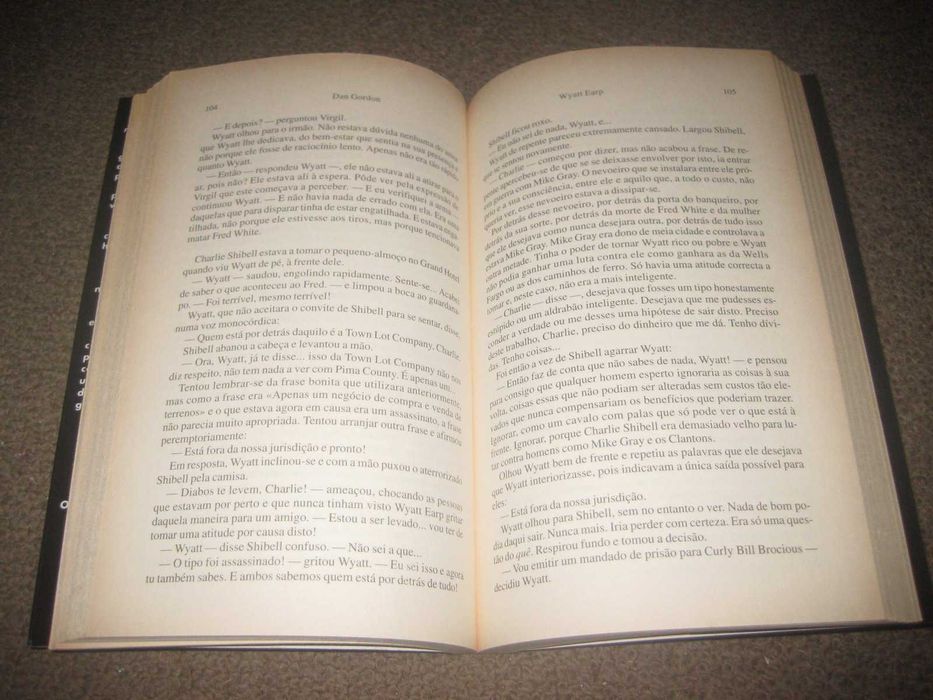 Livro "Wyatt Earp" de Andrew C. Isenberg