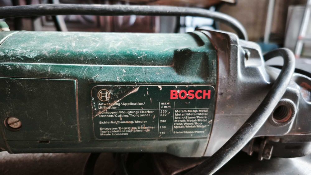 Rebarbadora Bosch 230mm
