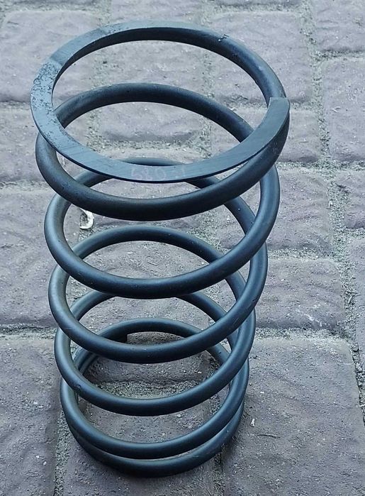 Sprężyna wariator jazdy młocarni kombajn claas Dominator Mega