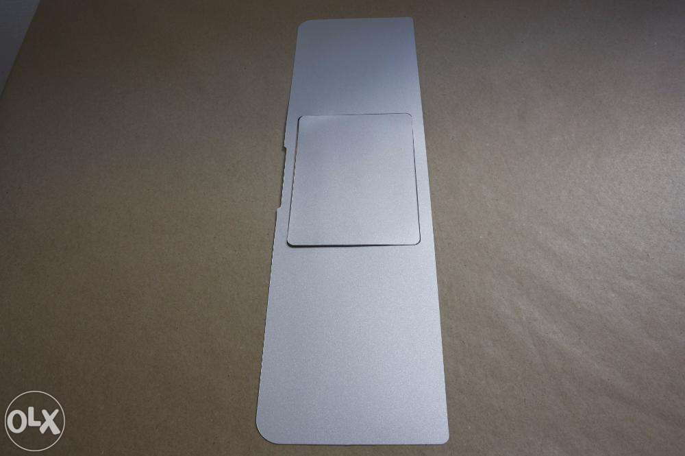 Protecção autocolante mãos e punhos Macbook pro 15"