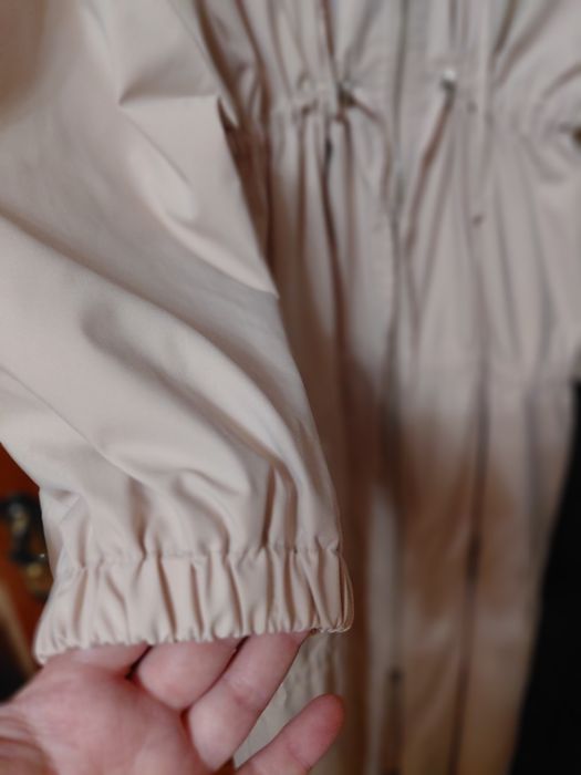 Дощовик, плащ-сукня бежового кольору reserved, розмір l-xxl, стан нової речі