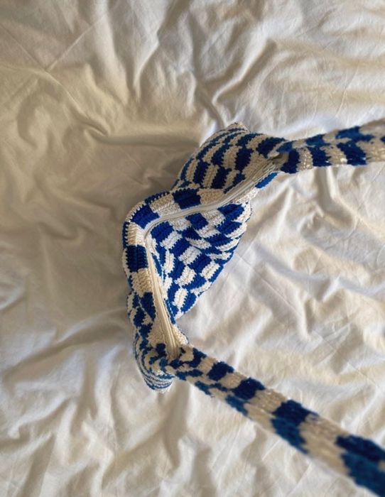 Mala de ombro feira a mão em xadrez