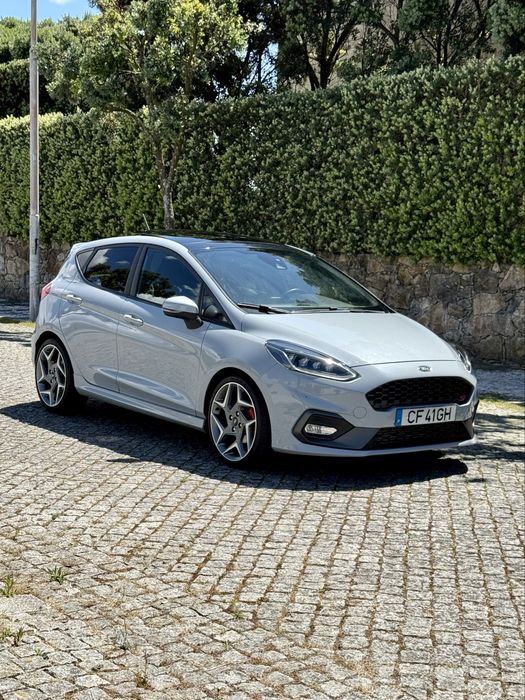 Ford Fiesta ST 1.5T 200cv (c/ relatório Car Vertical)