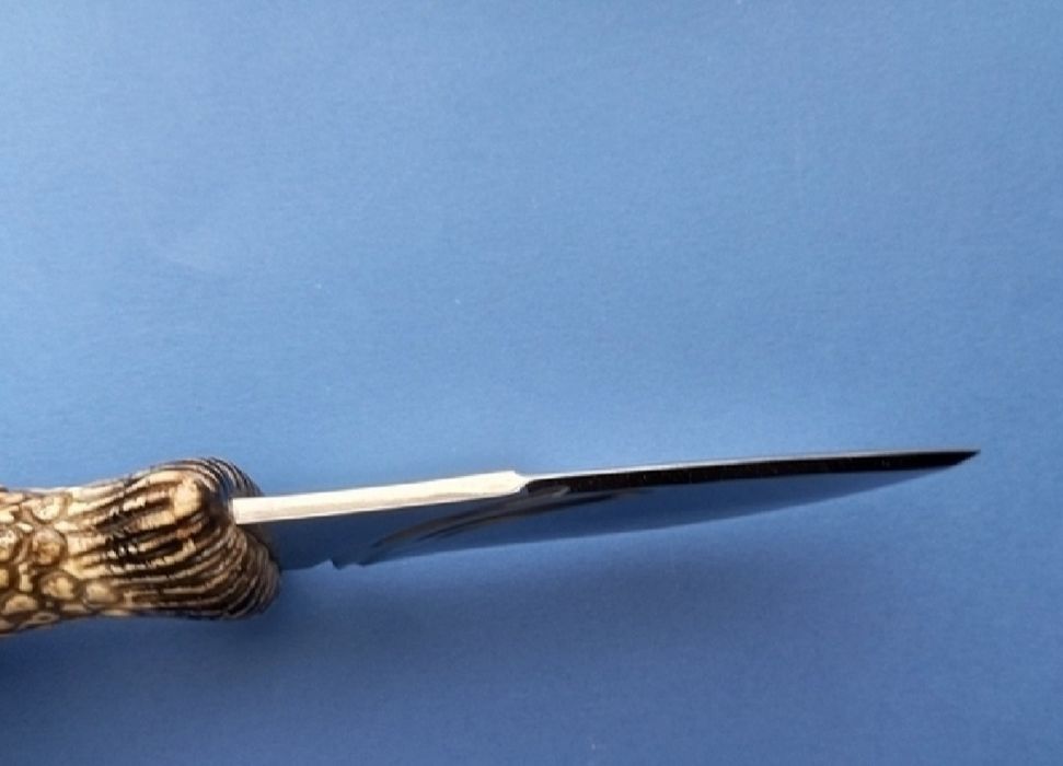 Охотничий нож с чехлом