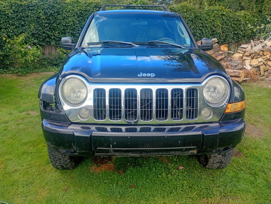 Jeep Cherokee KJ liberty  polifta 3.7b i 2.8crd 163km 2005r na części