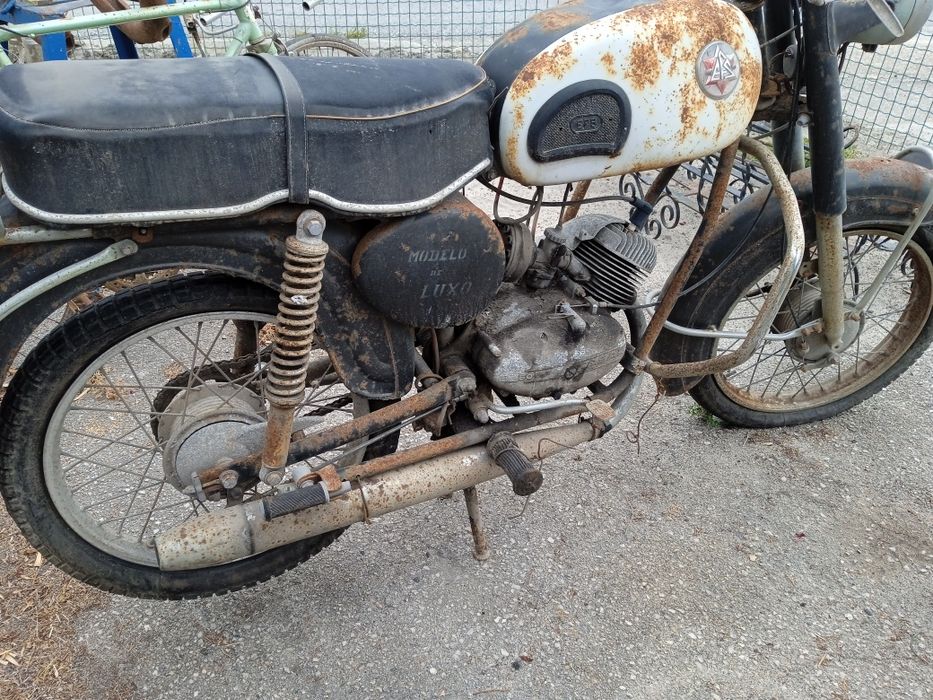 Vende-se mota EFS