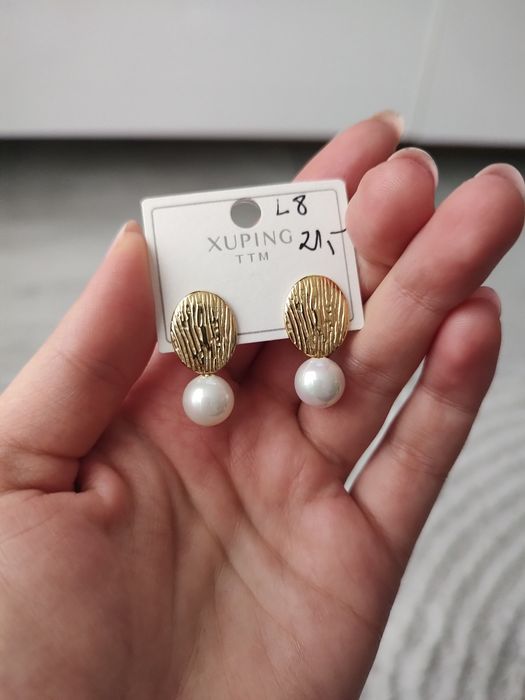 Kolczyki wkręty z perelkami