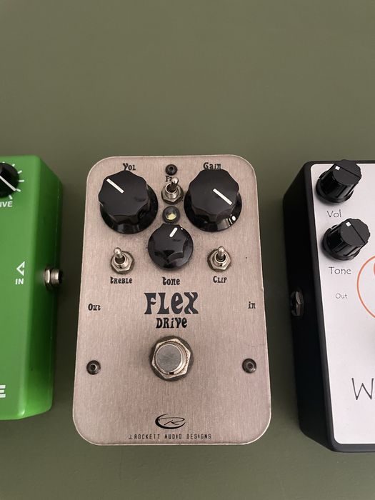 Pedais guitarra Boss/Maxon/NuX