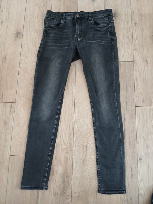 Spodnie jeansowe 31