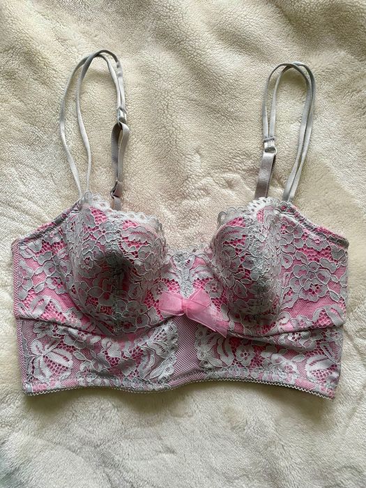 Biustonosz przedłużany push-up b.tempt'd by Wacoal Ciao Bella Longline rozmiar S szaro różowy.