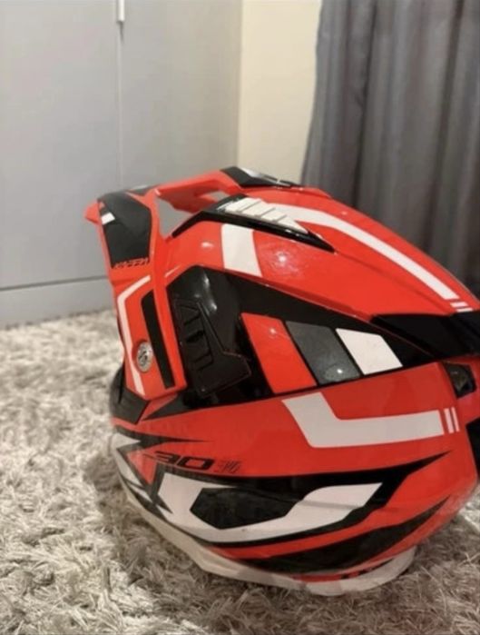 capaceta da kappa como novo utilizado poucas vezes