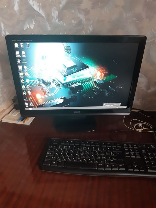 Монитор Liyama 22"