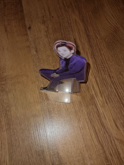 kang daniel standee