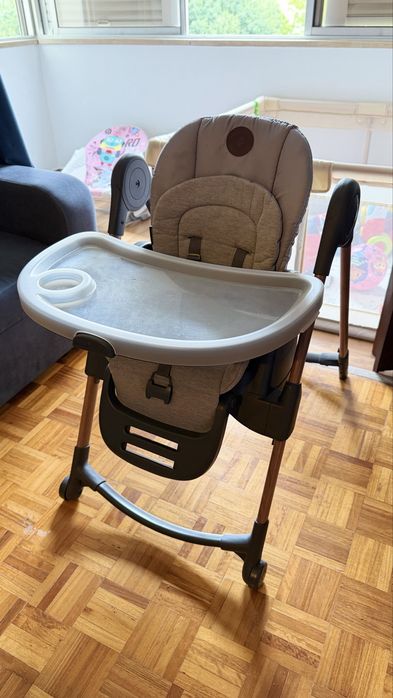 Cadeira alimentacao Maxi Cosi Minla Plus
