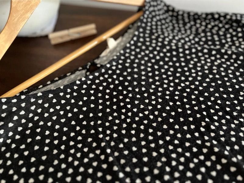 Camisola Springfield Preta Corações Brancos