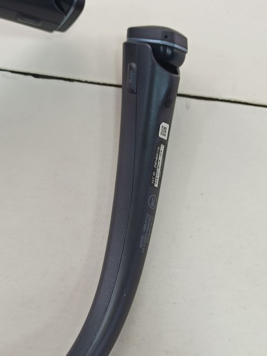 Наушники LG "HBS-F110"