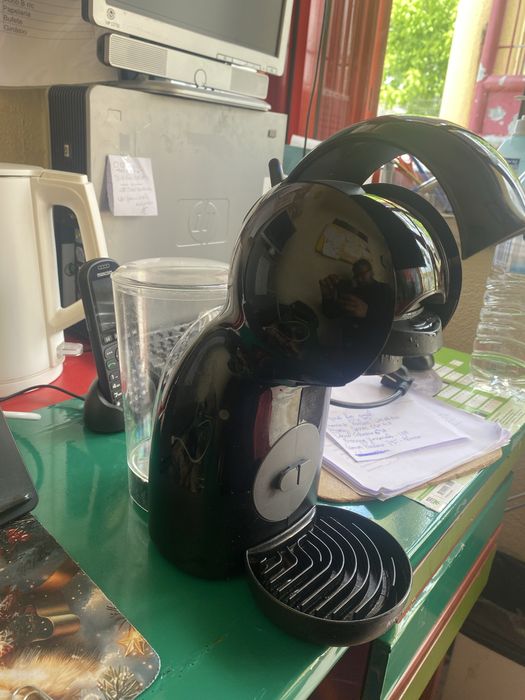 Vende-se maquina de cafe Dolce Gusto piccolo xs