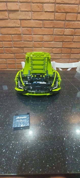 Lego technic 42115 Lamborghini  sian