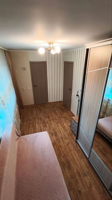 двокімнатна квартира в центрі з меблями