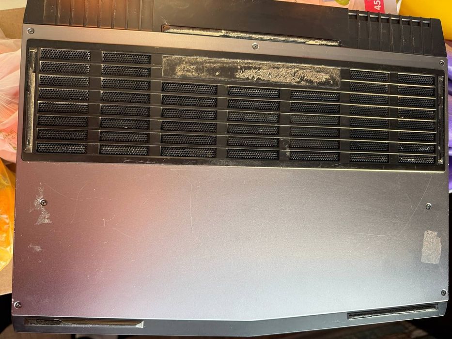 Alienware 15 R4 i7-8750h/16/1tb+256ssd/ gtx 1060 6gb