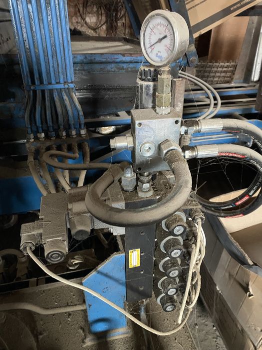 Вібропрес.Вибропресс.Лінія для виготовлення тротуарної плитки,блоків.