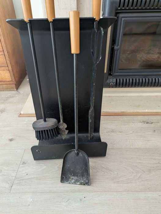 Conjunto de ferramentas para lareira