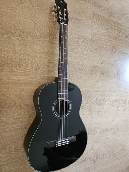 Yamaha C40 BL - Como nova