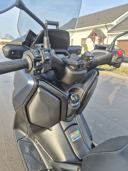 Yamaha xmax x-max 300 transport 2023 forza tmax burgman