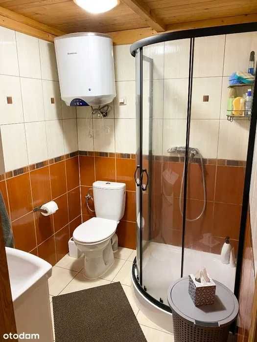 Domek letniskowy z prywatnym zejściem do jeziora