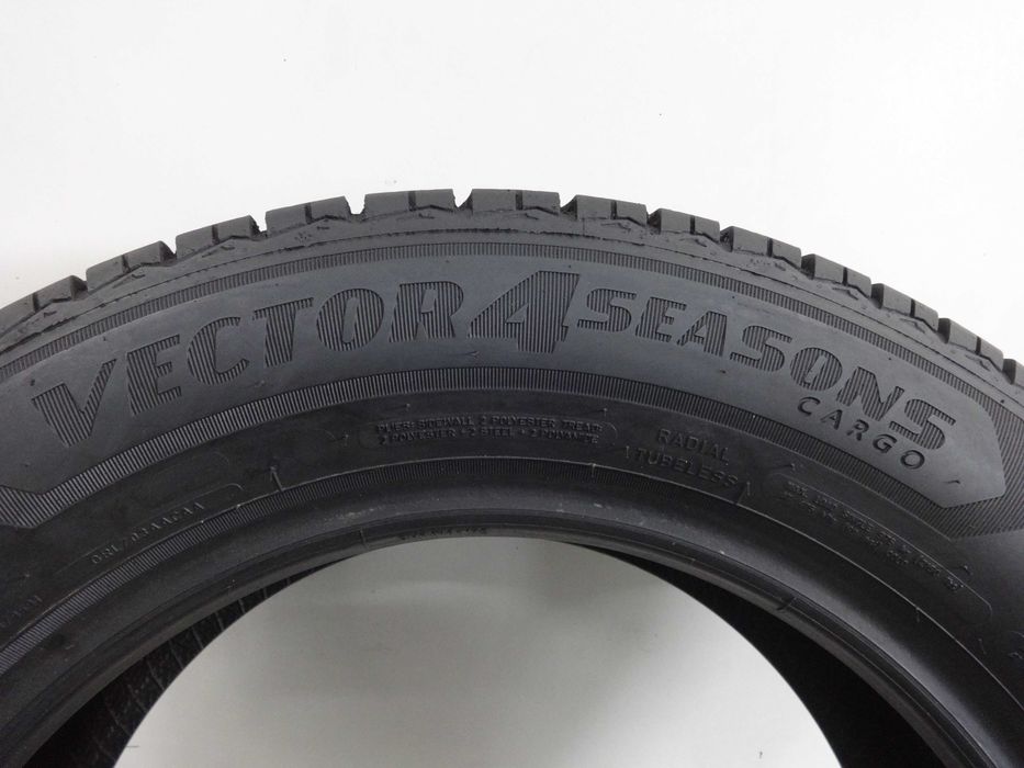 205/65/16C Goodyear Vector 4Seasons Cargo