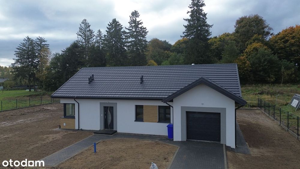 Nowoczesny dom z garażem w spokojnej okolicy